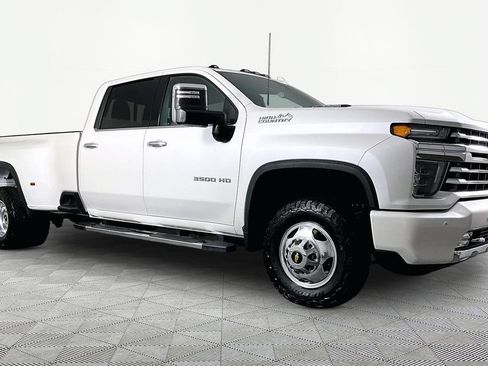 Used 2021 Chevrolet Silverado 3500 High Country AWD/4WD image 3