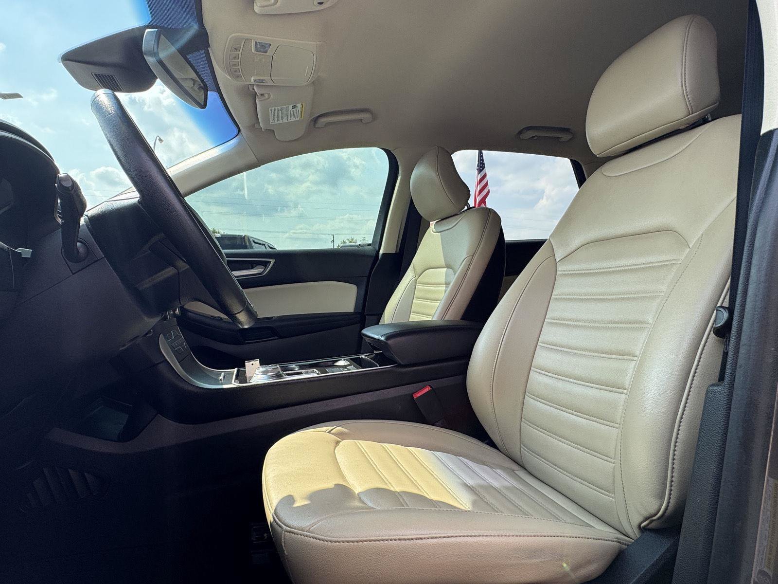 Used 2019 Ford Edge SEL w/ Equipment Group 201A FWD image 15