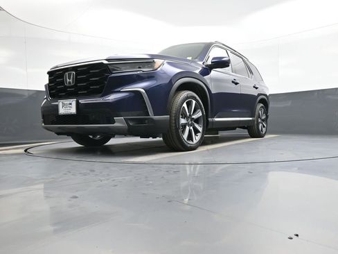 Certified 2024 Honda Pilot Elite image 28