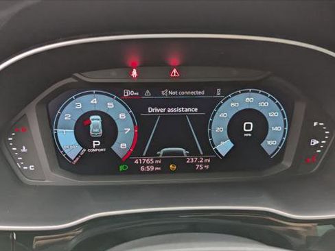 Used 2023 Audi Q3 2.0T Premium Plus w/ Premium Plus Package image 27