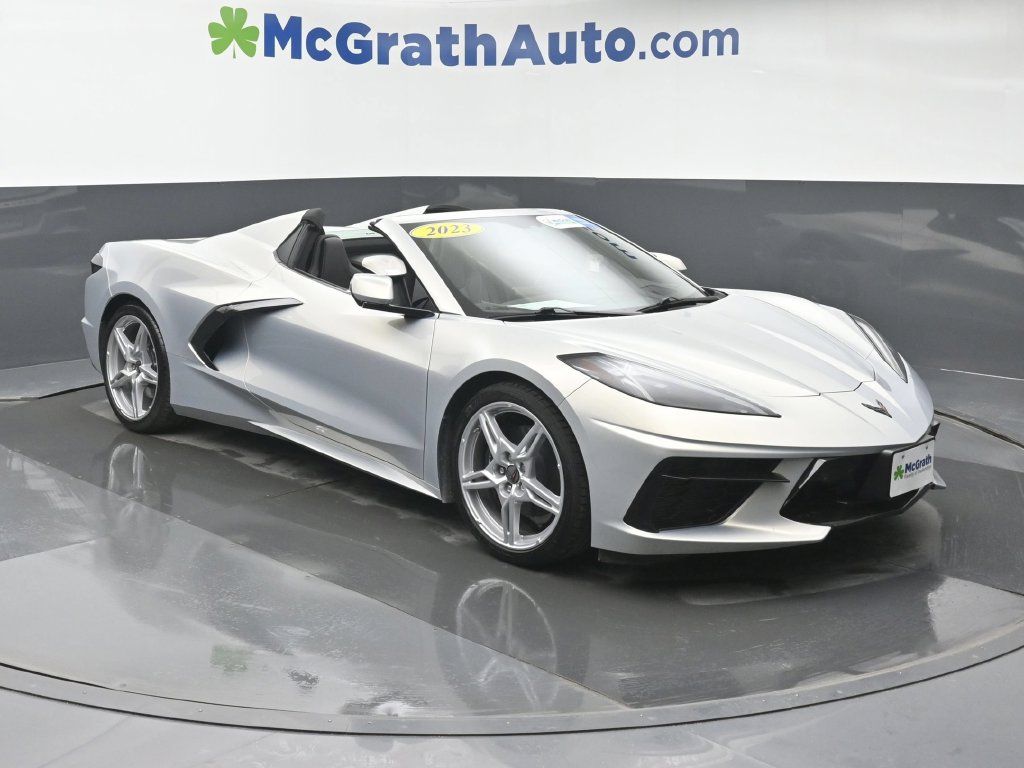 Used 2023 Chevrolet Corvette Stingray Preferred Conv w/ Battery Protection Package RWD image 2