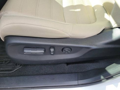 Used 2021 Honda CR-V EX image 19