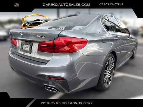 Used 2019 BMW 540i w/ M Sport Package RWD image 5