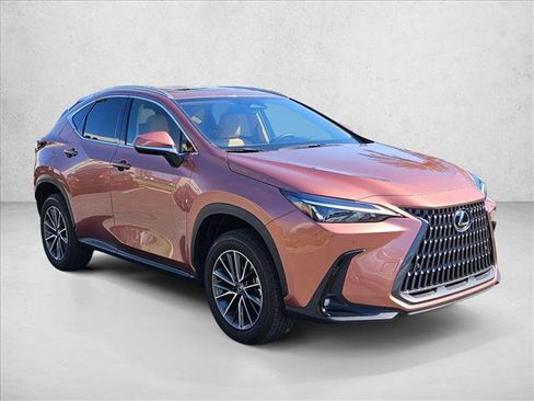 Used 2025 Lexus NX 250 FWD image 3