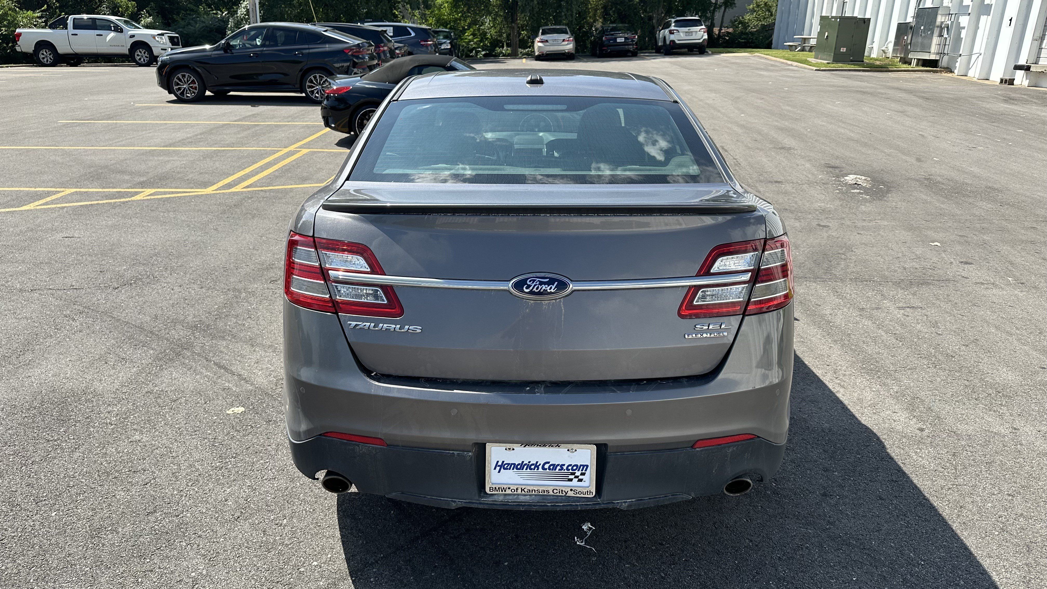 Used 2013 Ford Taurus SEL FWD image 9