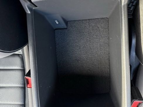 Used 2023 Volkswagen Atlas Cross Sport SEL Premium R-Line image 31