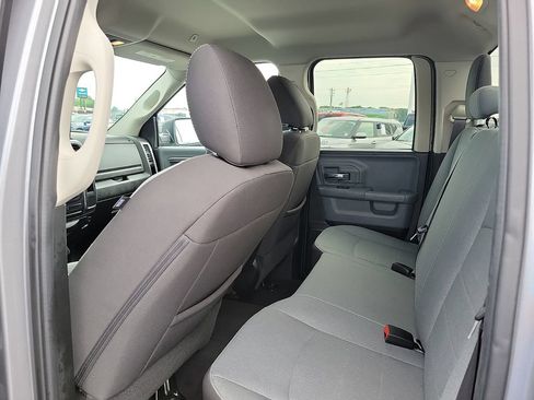 Used 2024 RAM 1500 Classic SLT AWD/4WD image 9