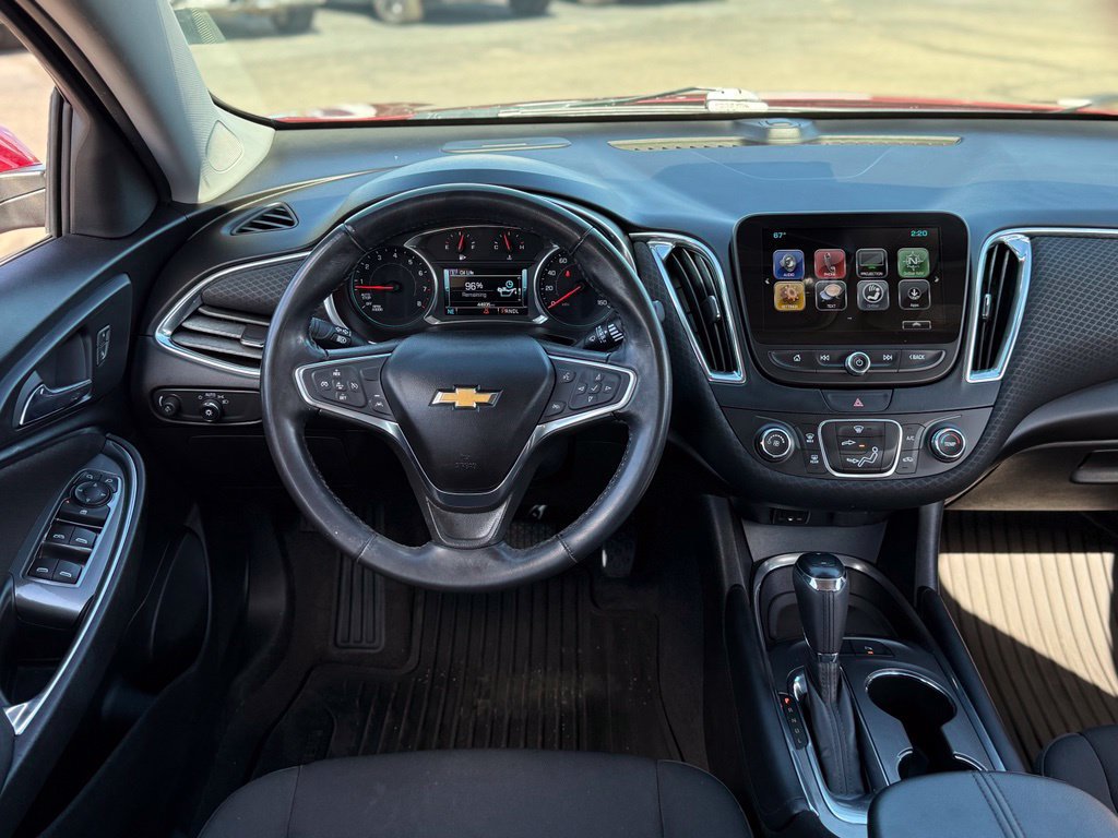 Used 2018 Chevrolet Malibu LT w/ Driver Confidence Package FWD image 5