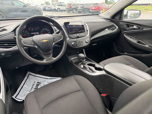 Used 2025 Chevrolet Malibu LT FWD image 15