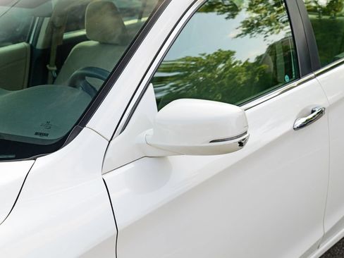 Used 2016 Honda Accord EX image 11