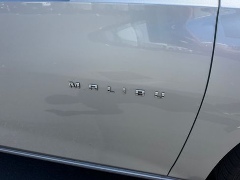 Used 2020 Chevrolet Malibu LT FWD image 24