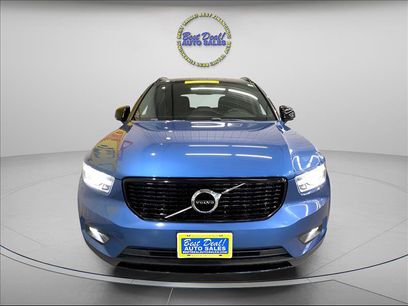 Used 2019 Volvo XC40 T5 R-Design