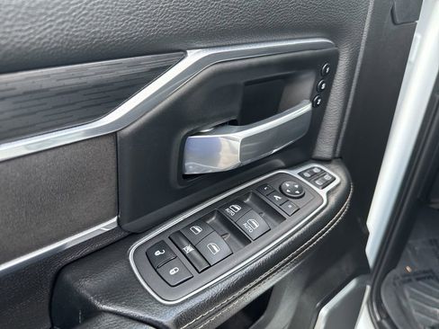 Used 2023 RAM 2500 Laramie AWD/4WD image 15