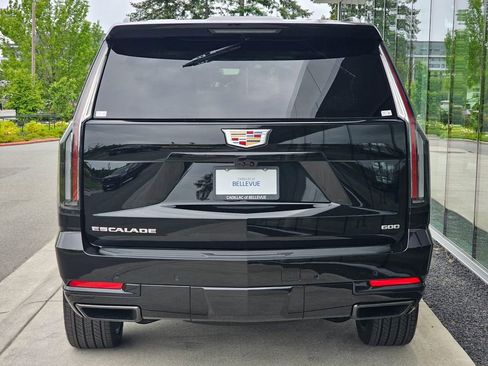 New 2026 Cadillac Escalade Platinum Sport AWD/4WD image 4