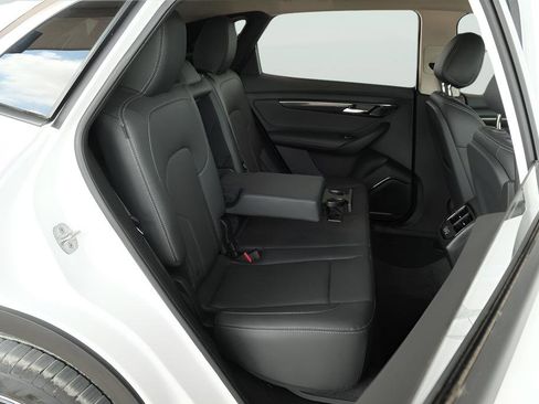 New 2025 VinFast VF 8 Eco AWD/4WD image 22
