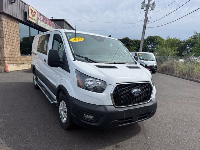 Used 2025 Ford Transit 250 Low Roof w/ Exterior Upgrade Package RWD image 3