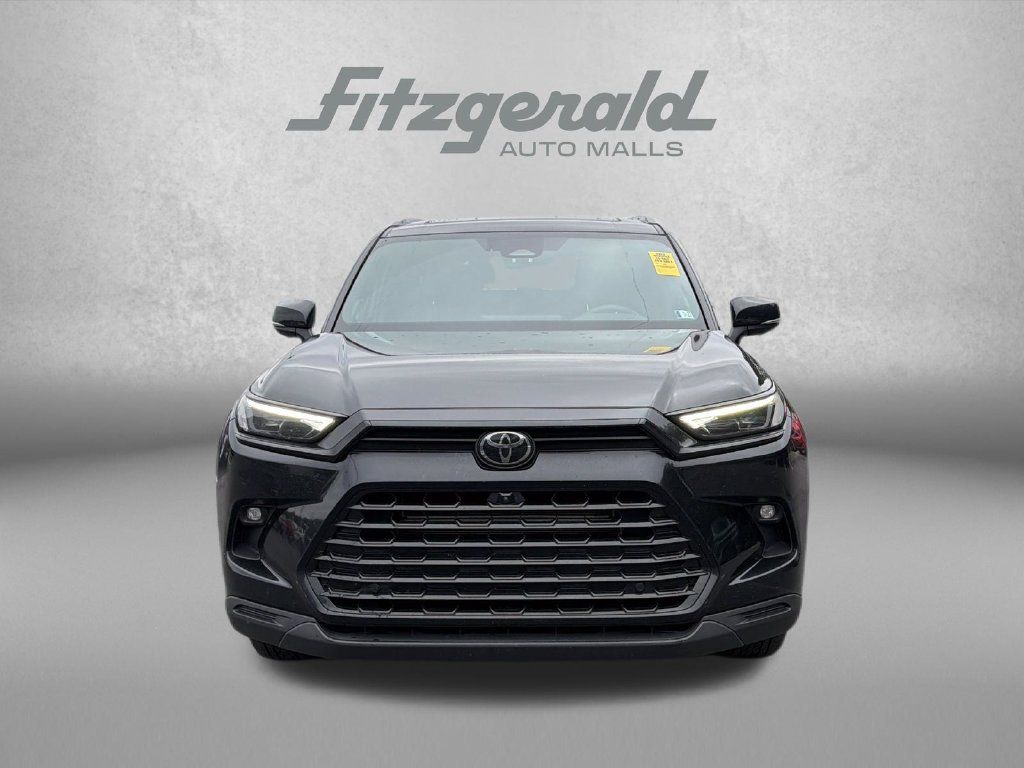 Used 2025 Toyota Grand Highlander AWD Hybrid image 2