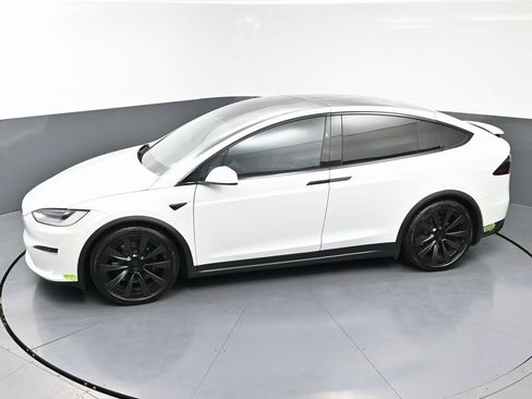 Used 2023 Tesla Model X image 47