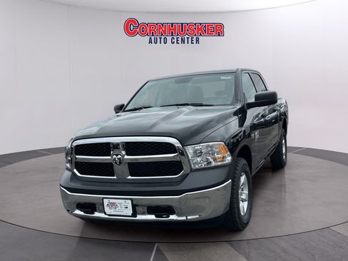 Used 2023 RAM 1500 4x4 Crew Cab Classic w/ Chrome Appearance Group image 3