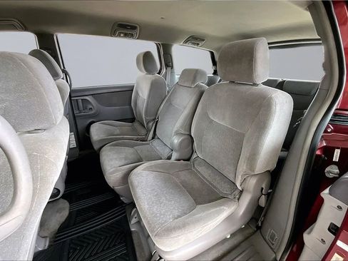 Used 2004 Toyota Sienna image 16