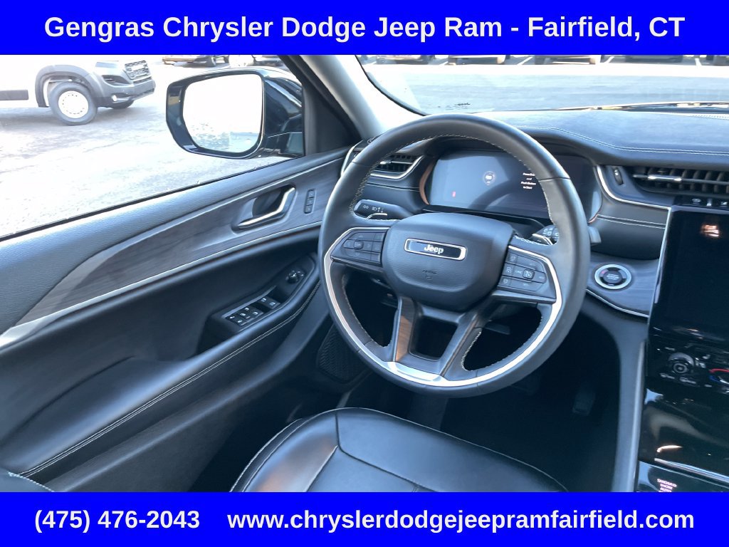 Used 2023 Jeep Grand Cherokee L Limited AWD/4WD image 69