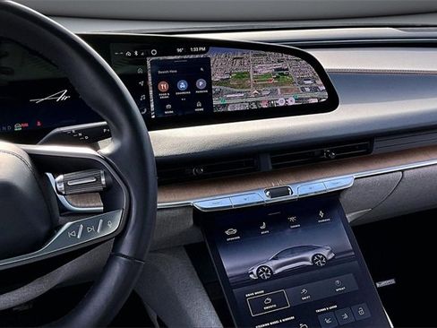 Used 2023 Lucid Air Touring image 9