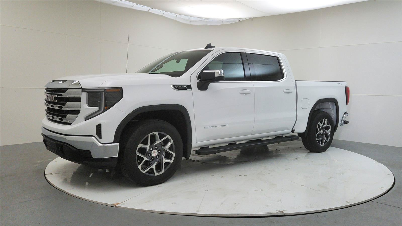 New 2026 GMC Sierra 1500 SLE AWD/4WD image 3