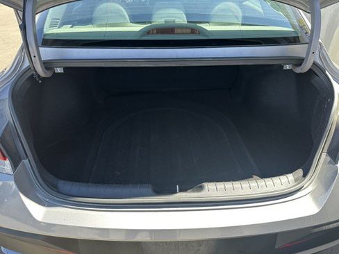 Used 2024 Hyundai Elantra SEL FWD image 8