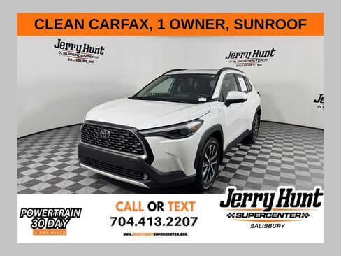 Used 2024 Toyota Corolla Cross XLE w/ Convenience Package AWD/4WD image 1