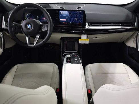Used 2026 BMW X1 xDrive28i w/ Technology Package AWD/4WD image 8