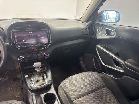 Used 2023 Kia Soul S FWD image 21