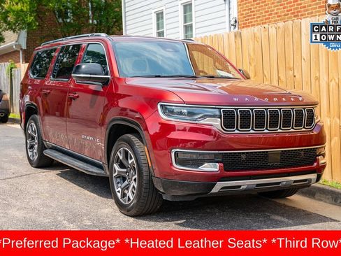 Used 2023 Jeep Wagoneer L Series III w/ Preferred Equipment Group AWD/4WD image 3