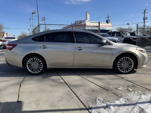 Used 2016 Toyota Avalon Limited w/ Toyota Safety Sense Package image 4
