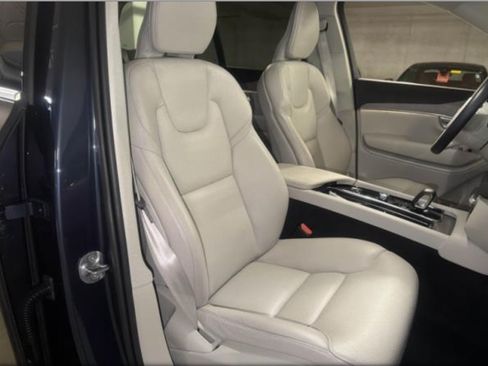 Certified 2023 Volvo XC90 B6 Plus w/ Protection Package Premier AWD/4WD image 10