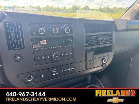 New 2025 Chevrolet Express 2500 Work Van w/ Driver Convenience Package image 21