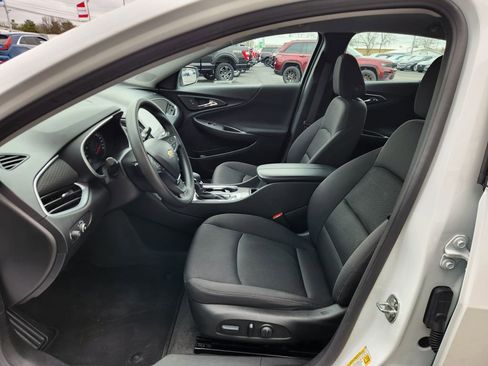 Used 2023 Chevrolet Malibu LT FWD image 20