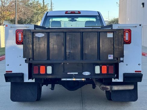 Used 2020 Chevrolet Silverado 3500 W/T w/ WT Fleet Convenience Package image 4