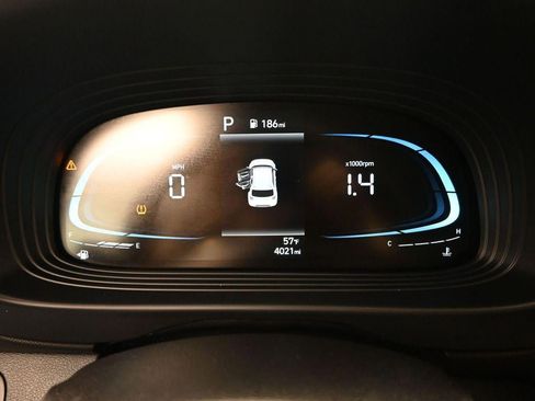 New 2025 Hyundai Venue SE FWD image 12