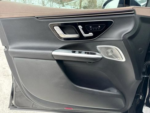 Used 2023 Mercedes-Benz EQE 350+ 4MATIC SUV w/ AMG Line Exterior Package image 21