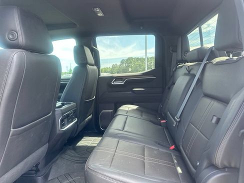 Used 2022 Chevrolet Silverado 1500 High Country w/ High Country Premium Package AWD/4WD image 11