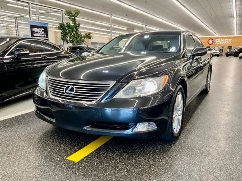 Used 2008 Lexus LS 460 L RWD image 2