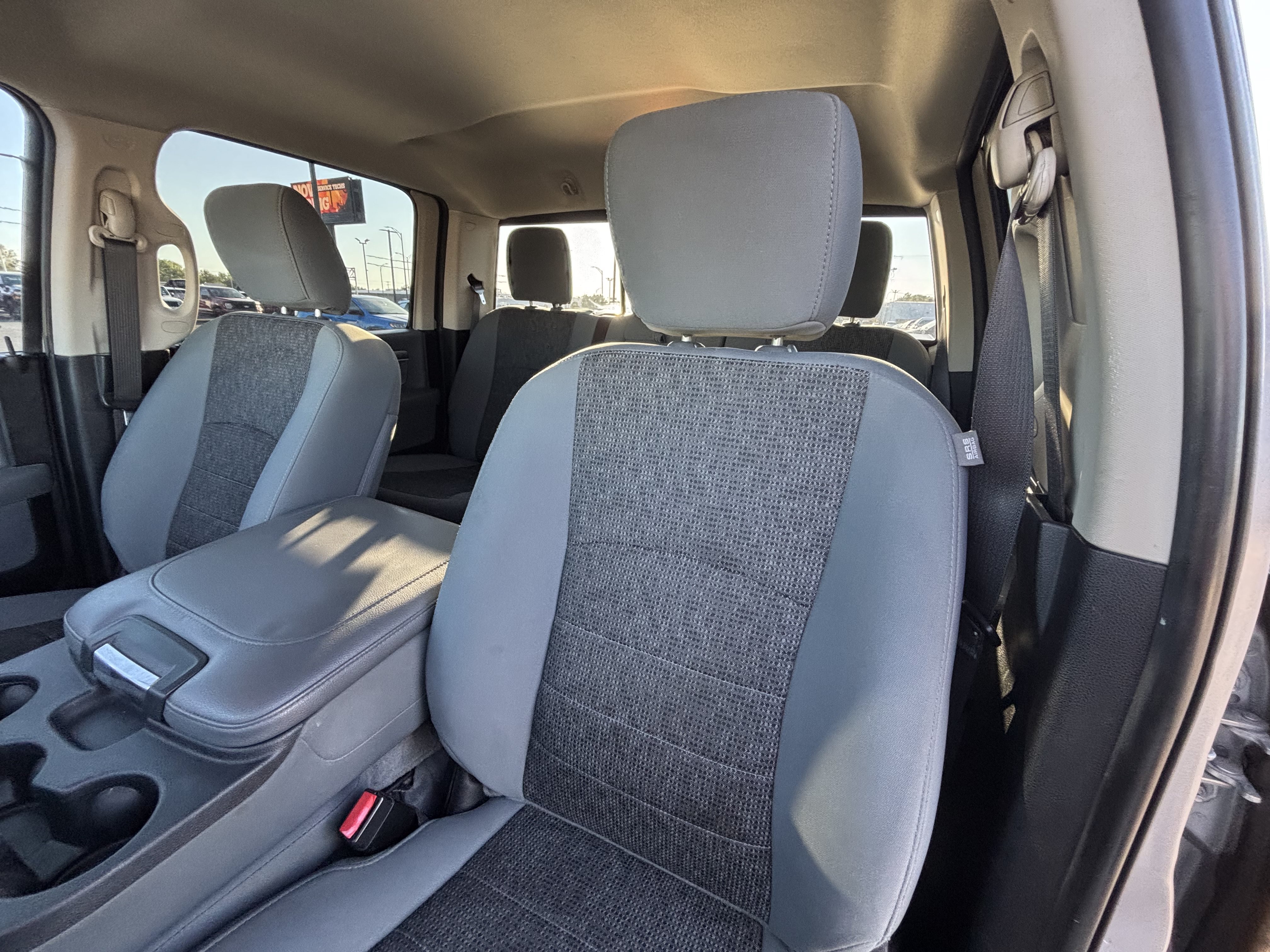 Used 2019 RAM 1500 Classic SLT w/ Luxury Group AWD/4WD image 11