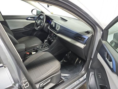 Used 2023 Volkswagen Taos SE w/ Panoramic Sunroof Package AWD/4WD image 16