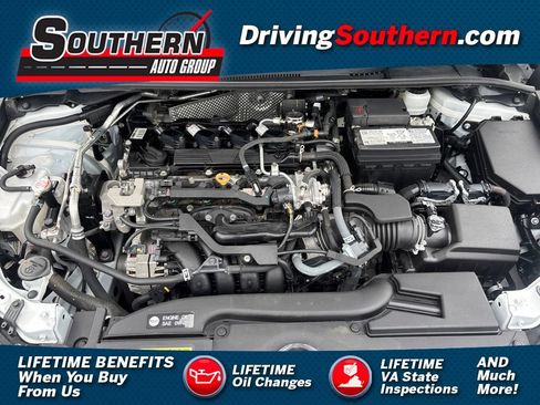 Used 2024 Toyota Corolla LE FWD image 1
