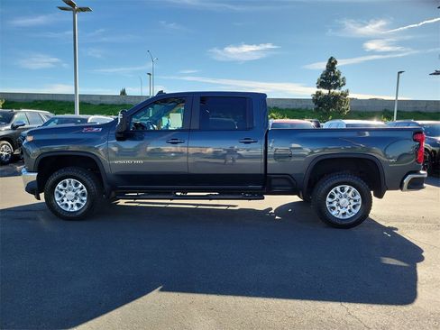 Used 2020 Chevrolet Silverado 2500 LT w/ All Star Edition image 34