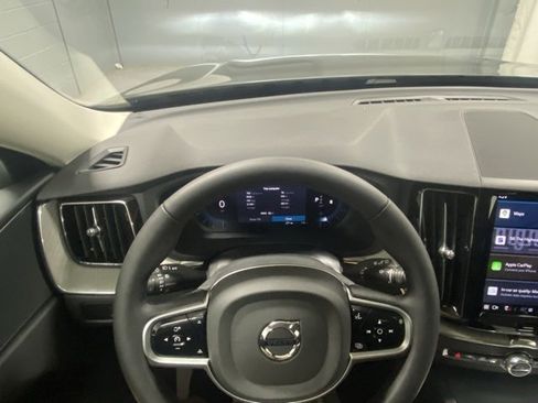 Certified 2025 Volvo XC60 B5 Plus image 15