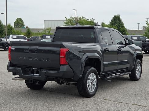 Used 2025 Toyota Tacoma SR RWD image 5