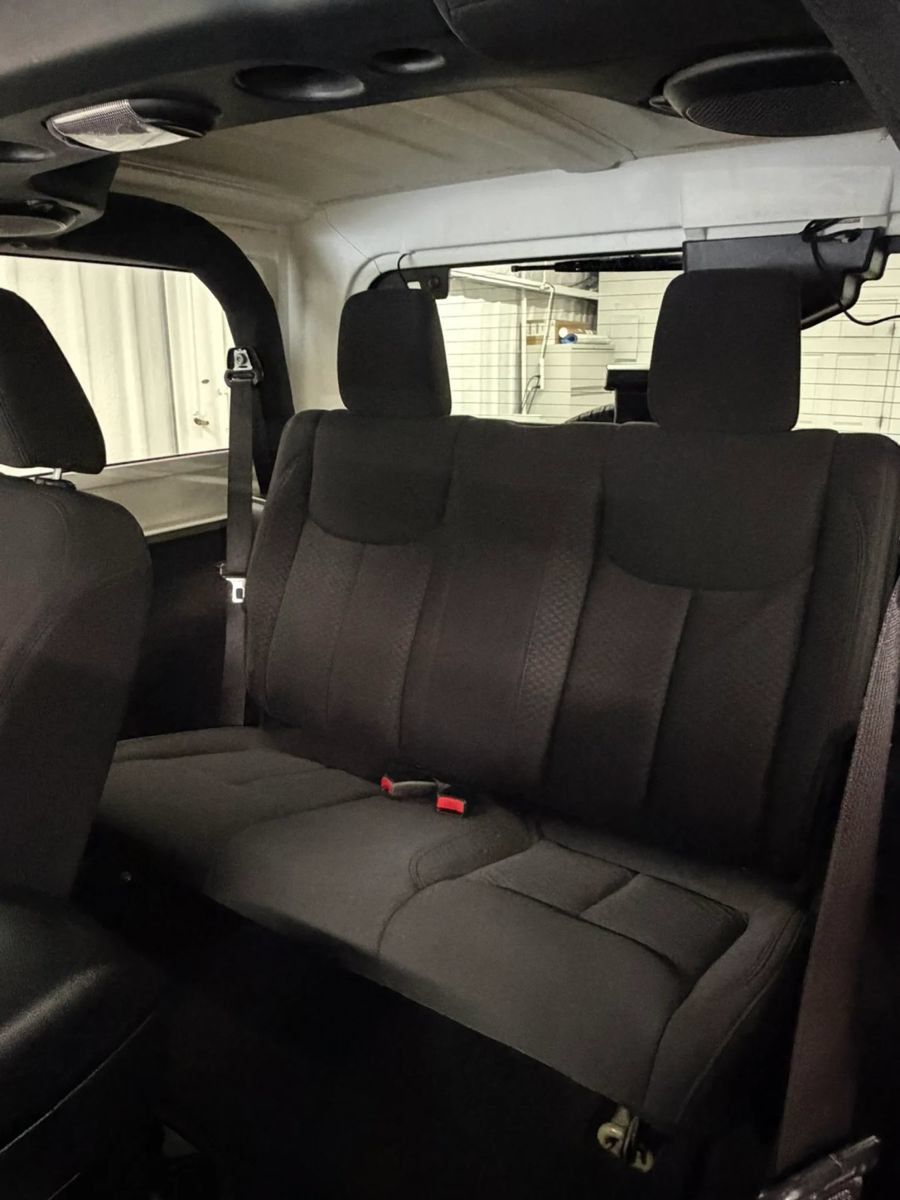 Used 2013 Jeep Wrangler Sport AWD/4WD image 17