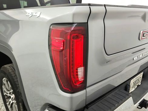 Used 2024 GMC Sierra 1500 SLT image 15