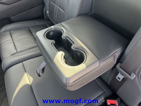 Used 2024 Chevrolet Silverado 2500 High Country w/ High Country Premium Package image 26